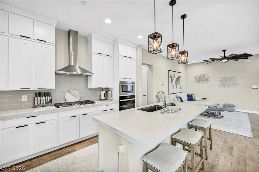 140 Royal Cascade, Henderson, NV 89011