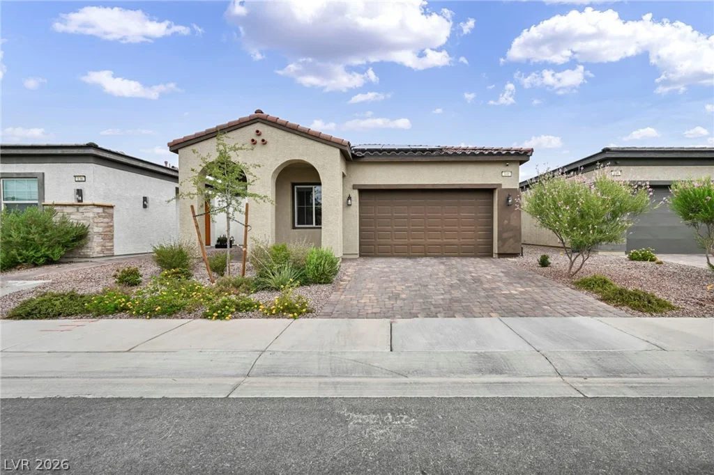 140 Royal Cascade, Henderson, NV 89011