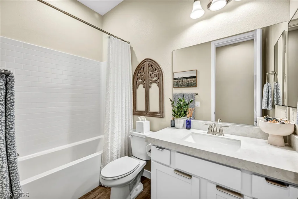 140 Royal Cascade, Henderson, NV 89011