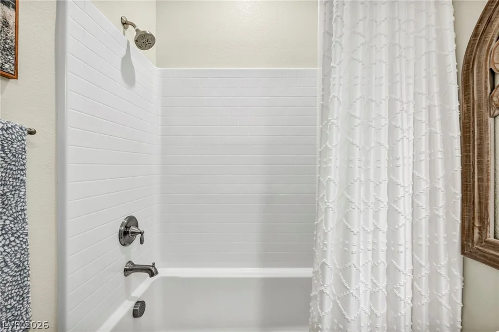 140 Royal Cascade, Henderson, NV 89011