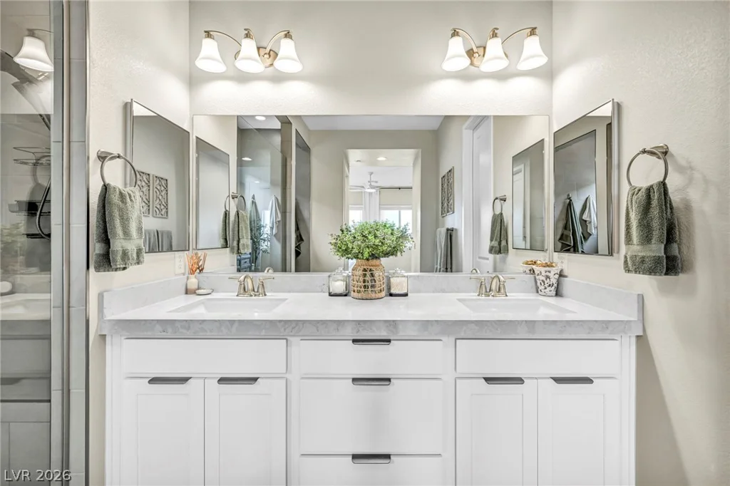 140 Royal Cascade, Henderson, NV 89011