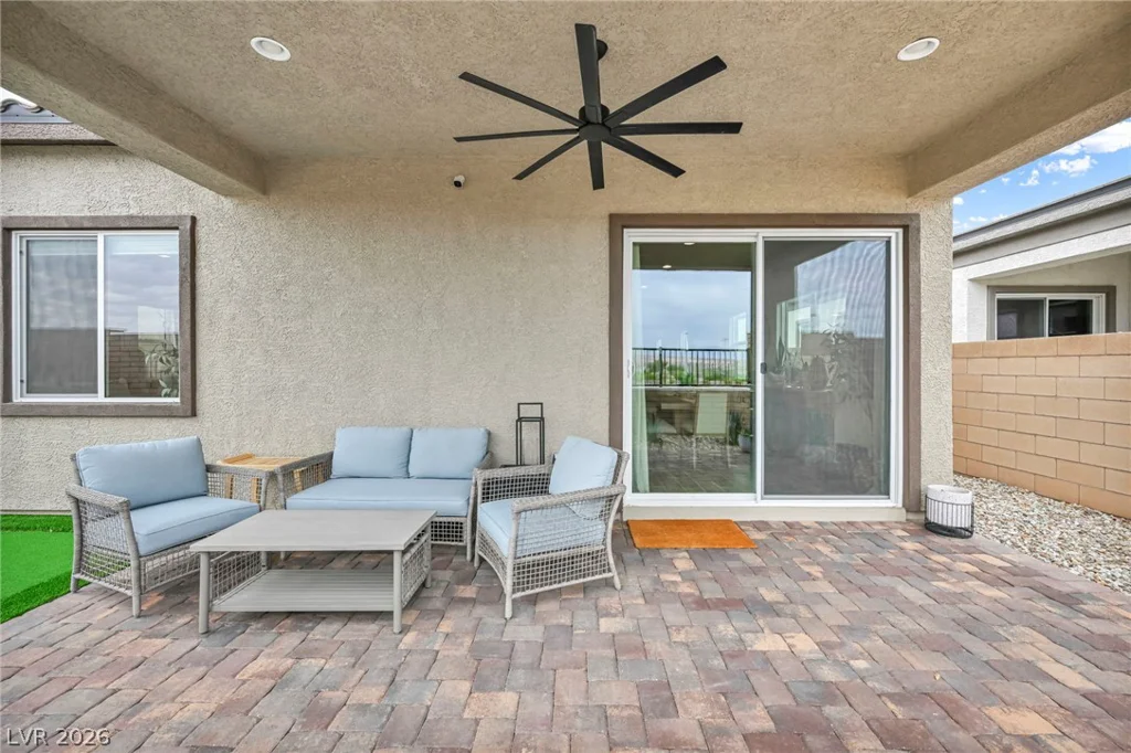 140 Royal Cascade, Henderson, NV 89011