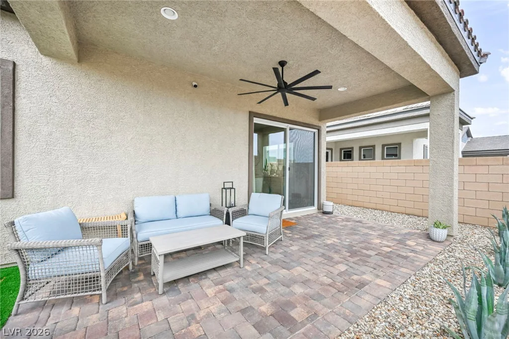140 Royal Cascade, Henderson, NV 89011