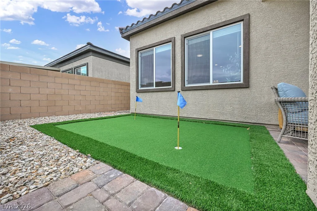 140 Royal Cascade, Henderson, NV 89011