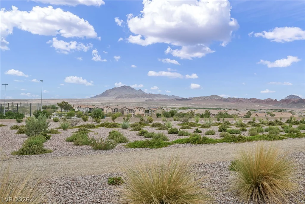 140 Royal Cascade, Henderson, NV 89011