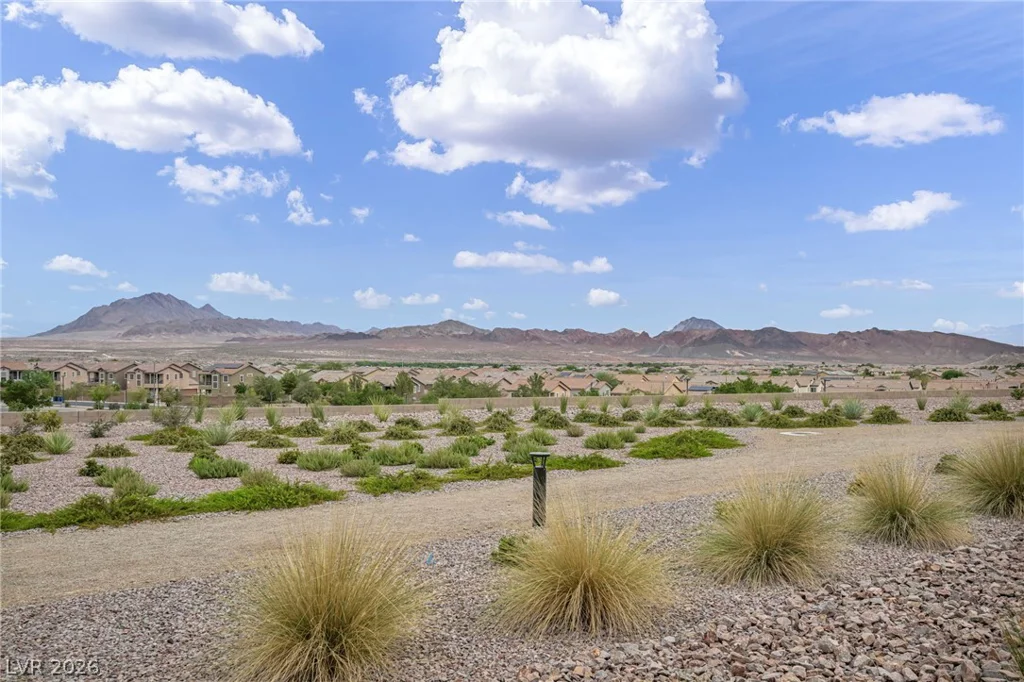 140 Royal Cascade, Henderson, NV 89011