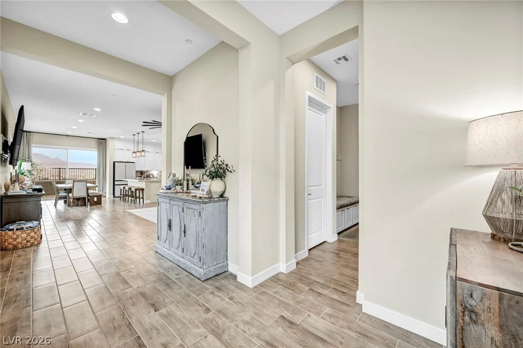 140 Royal Cascade, Henderson, NV 89011