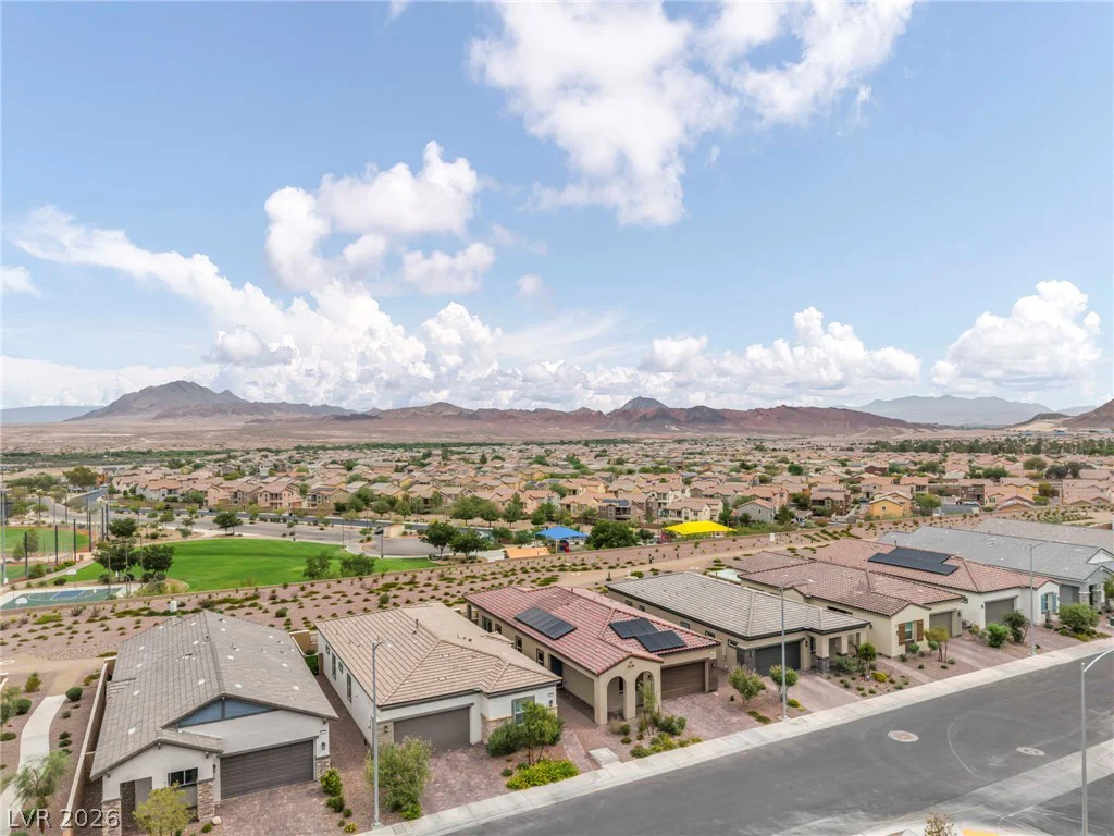 140 Royal Cascade, Henderson, NV 89011