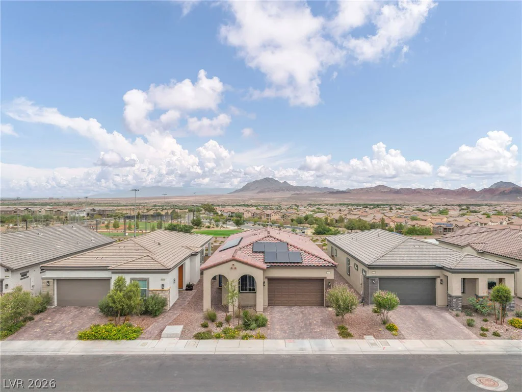 140 Royal Cascade, Henderson, NV 89011