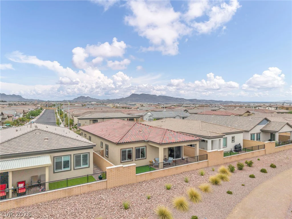 140 Royal Cascade, Henderson, NV 89011