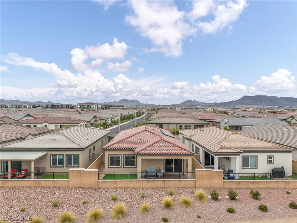 140 Royal Cascade, Henderson, NV 89011