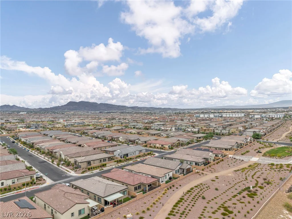 140 Royal Cascade, Henderson, NV 89011