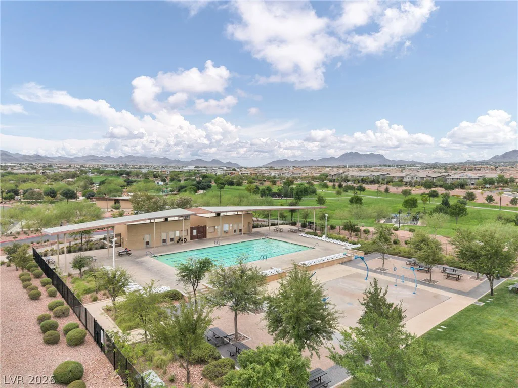 140 Royal Cascade, Henderson, NV 89011