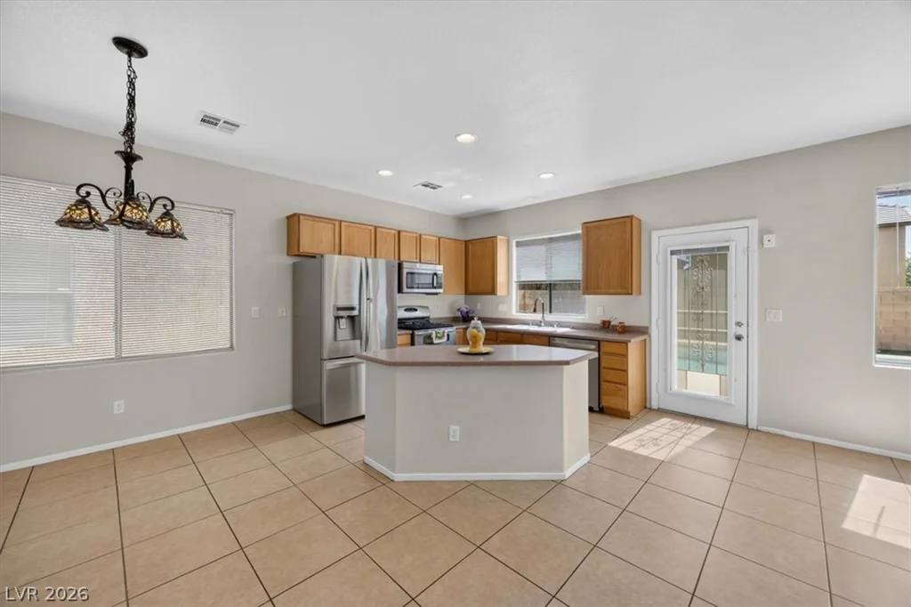 8032 Dancing Springs, Las Vegas, NV 89143