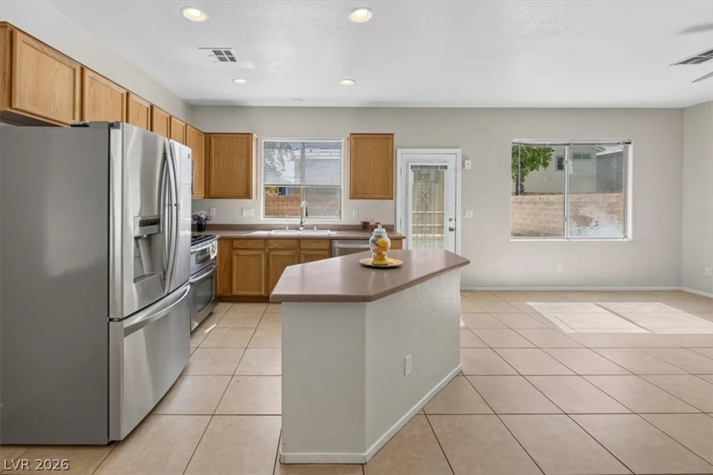 8032 Dancing Springs, Las Vegas, NV 89143
