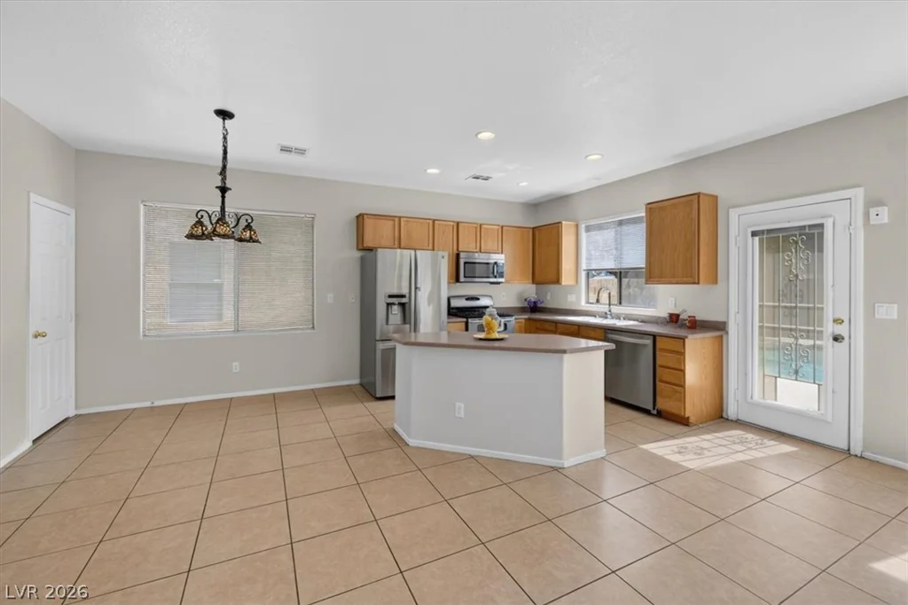 8032 Dancing Springs, Las Vegas, NV 89143
