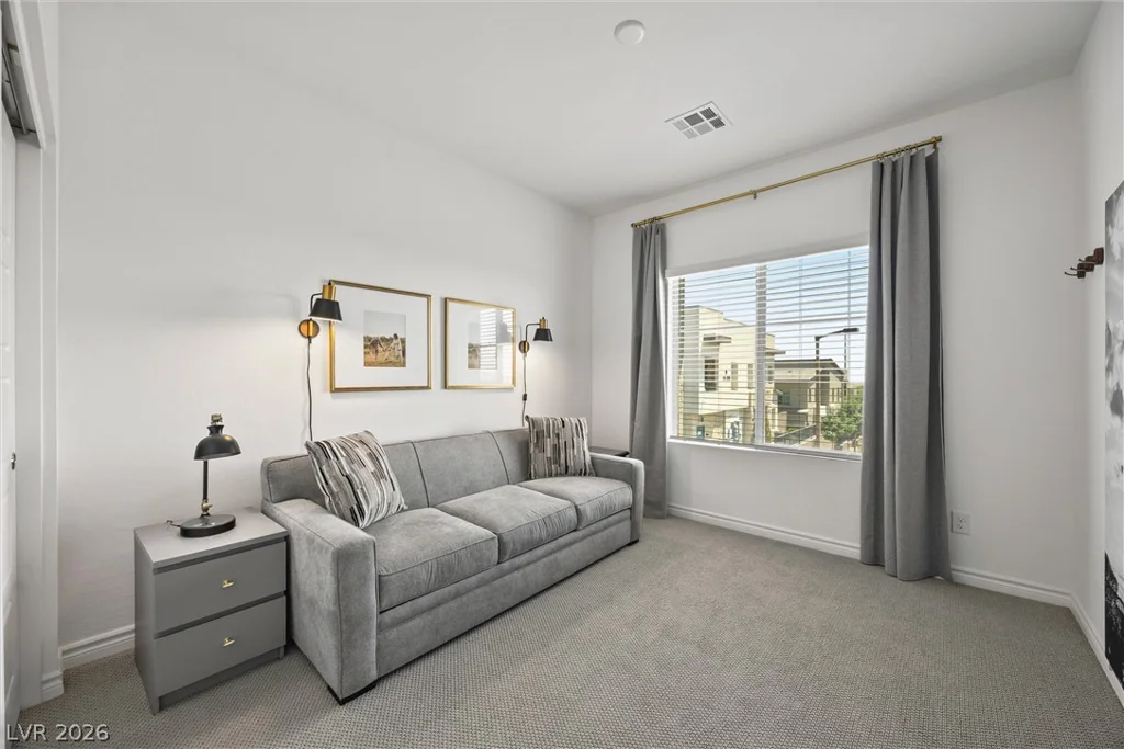 600 Carriage Hill, Las Vegas, NV 89138
