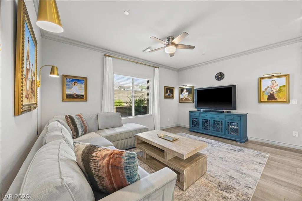 600 Carriage Hill, Las Vegas, NV 89138