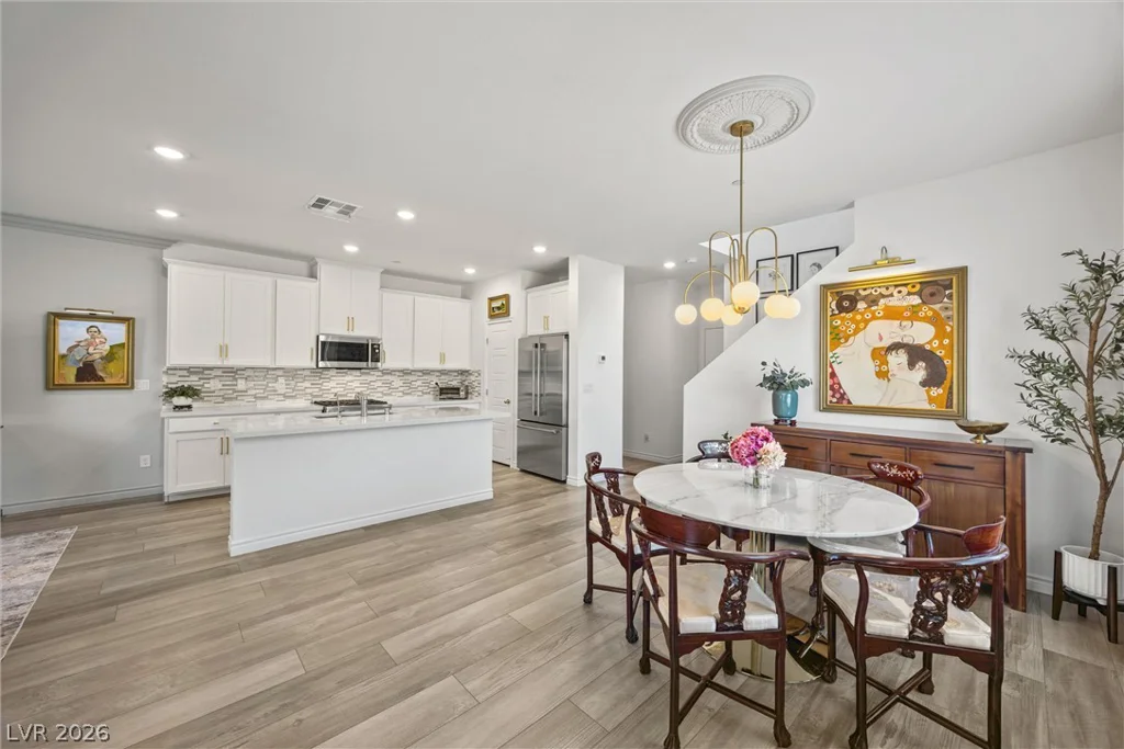 600 Carriage Hill, Las Vegas, NV 89138