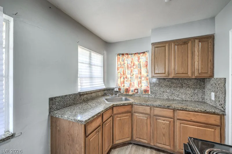2410 Poplar, Las Vegas, NV 89101