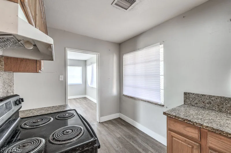 2410 Poplar, Las Vegas, NV 89101