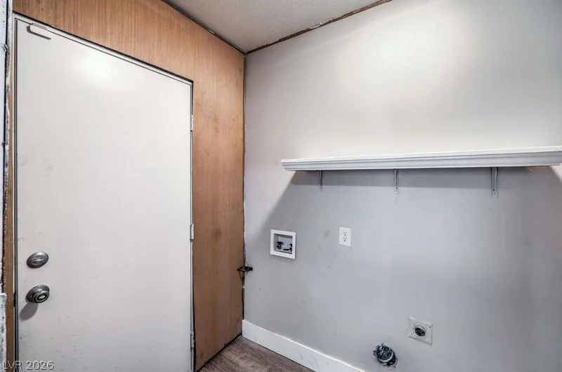 2410 Poplar, Las Vegas, NV 89101