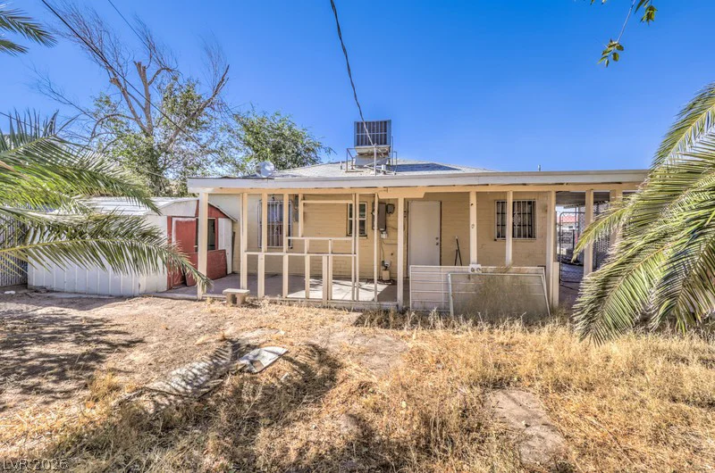 2410 Poplar, Las Vegas, NV 89101