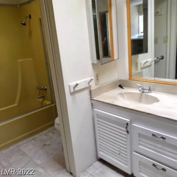 5495 Everglade, Las Vegas, NV 89142
