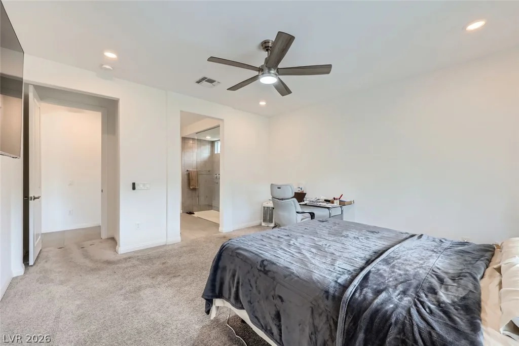6519 Summershade, North Las Vegas, NV 89086