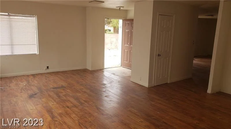 5556 Everglade, Las Vegas, NV 89142