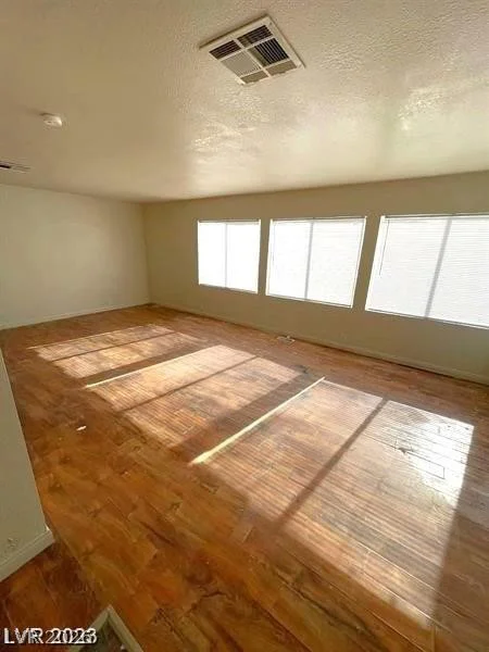 5556 Everglade, Las Vegas, NV 89142