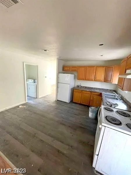 5556 Everglade, Las Vegas, NV 89142