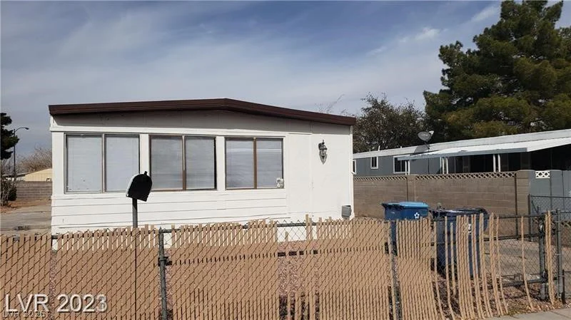 5556 Everglade, Las Vegas, NV 89142
