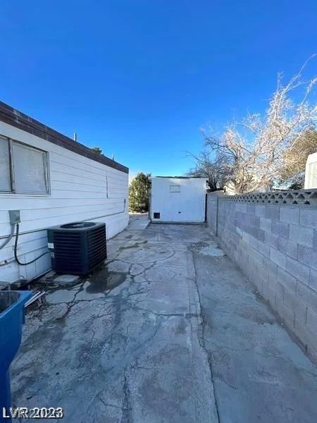 5556 Everglade, Las Vegas, NV 89142