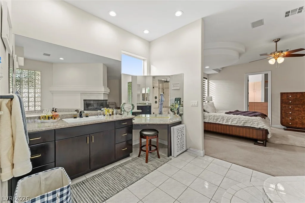 2875 Mountain Mist, Las Vegas, NV 89117