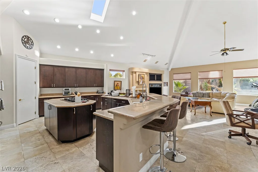 2875 Mountain Mist, Las Vegas, NV 89117