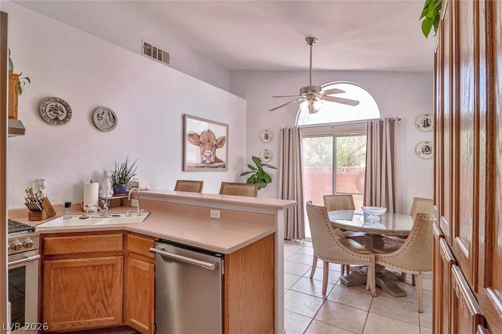 5334 Runningbrook, Las Vegas, NV 89120
