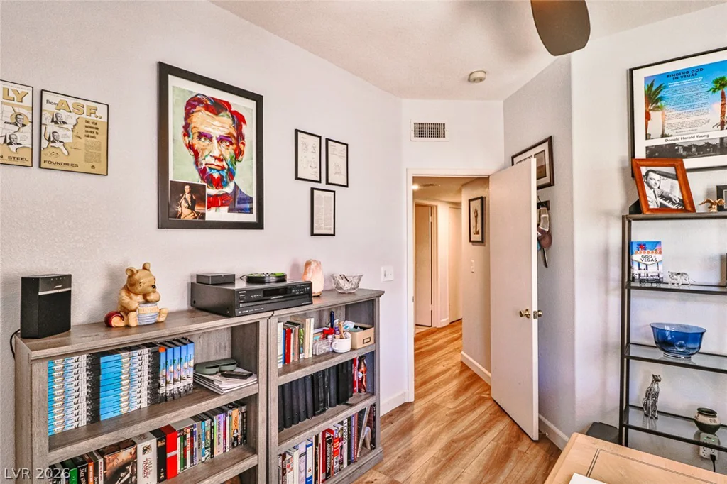 5334 Runningbrook, Las Vegas, NV 89120