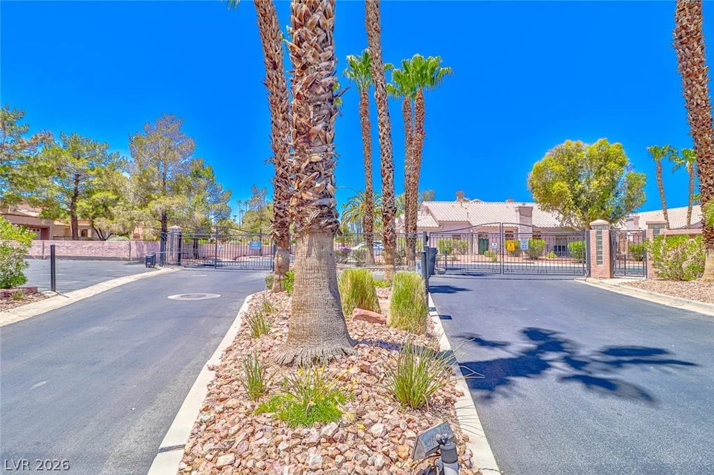 5334 Runningbrook, Las Vegas, NV 89120