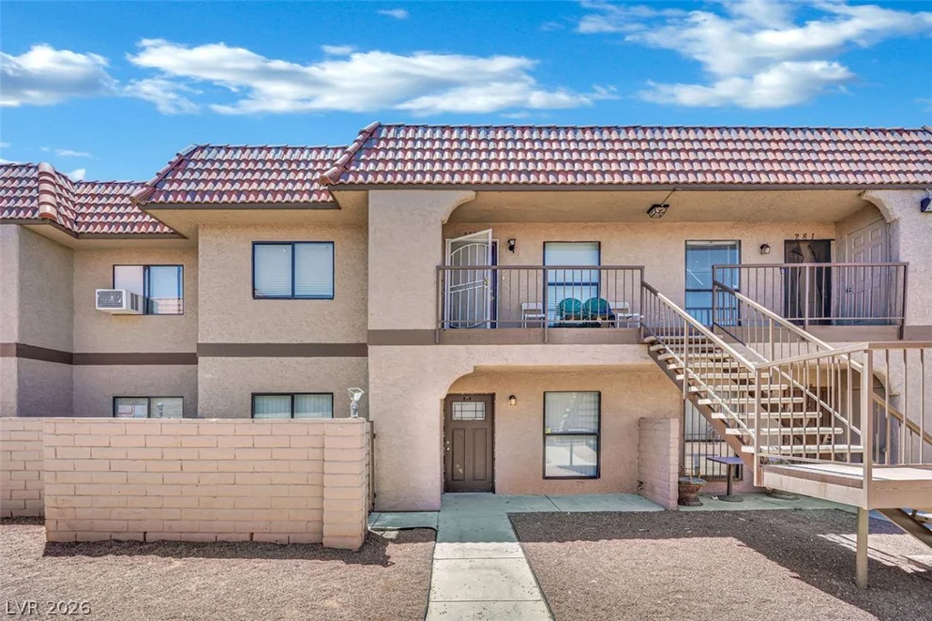 4300 Lamont, Las Vegas, NV 89115