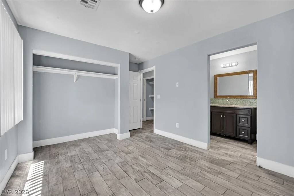 4300 Lamont, Las Vegas, NV 89115