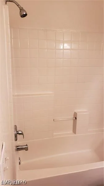 5750 Hacienda, Las Vegas, NV 89122