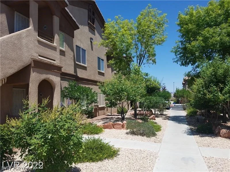 5750 Hacienda, Las Vegas, NV 89122