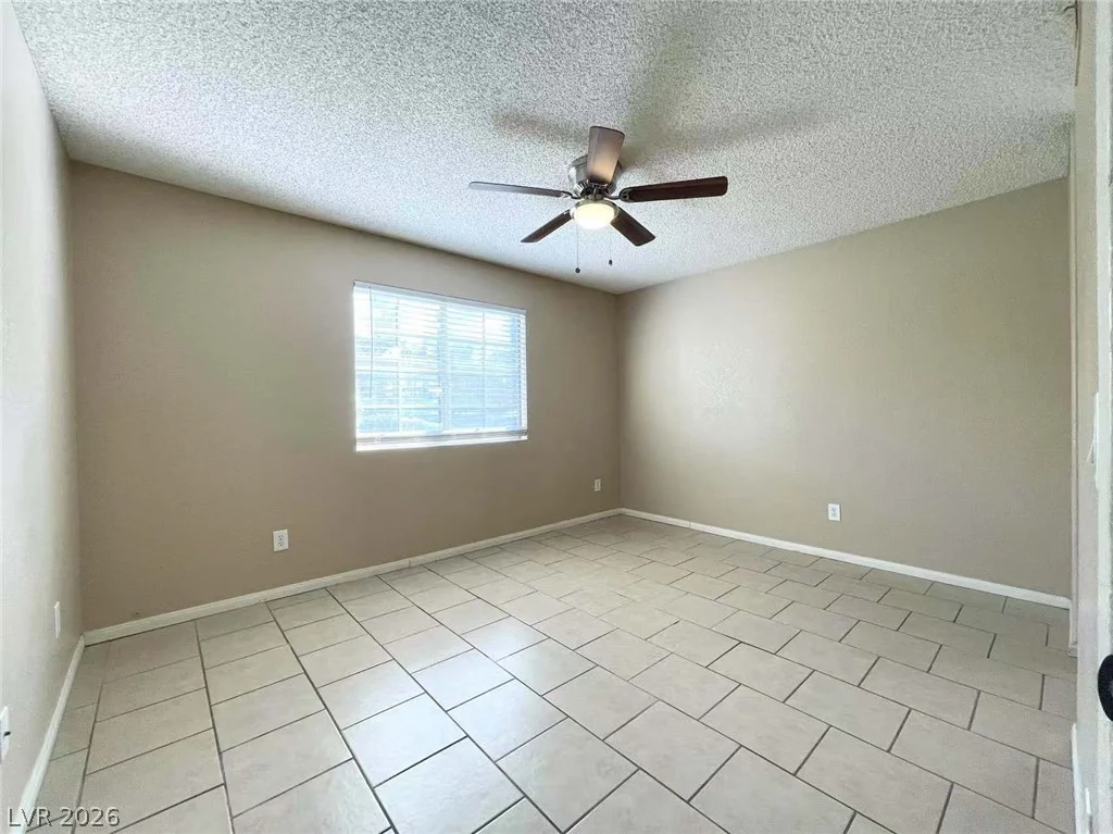 5260 Mission Monterey, Las Vegas, NV 89107