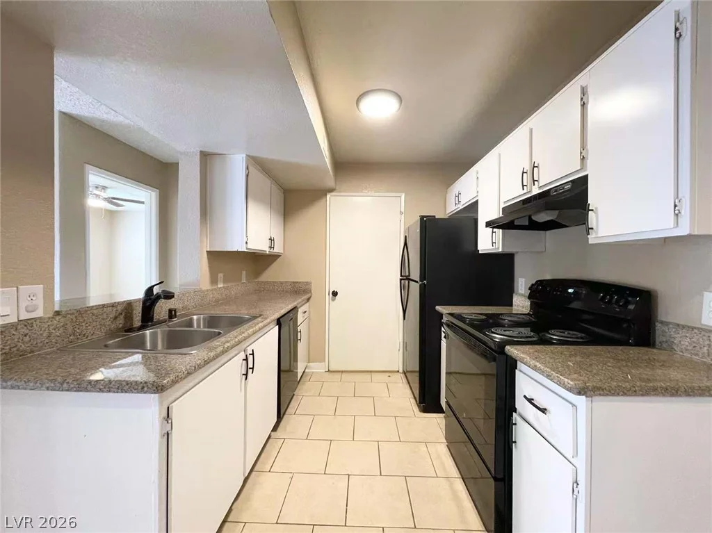5260 Mission Monterey, Las Vegas, NV 89107