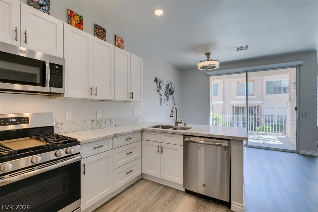 251 Green Valley, Henderson, NV 89012