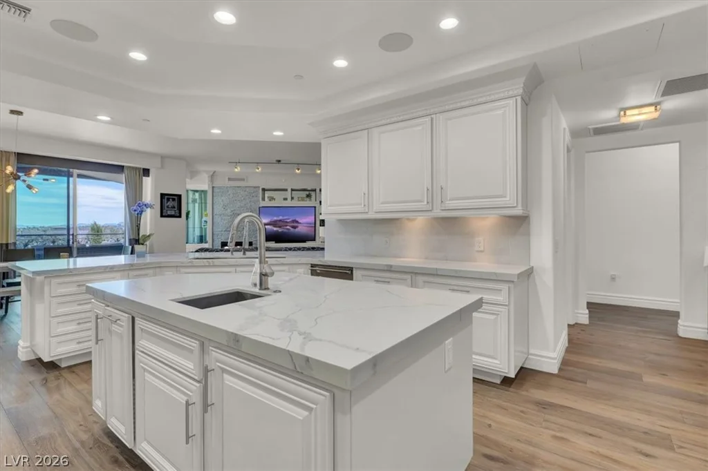 9101 Alta, Las Vegas, NV 89145