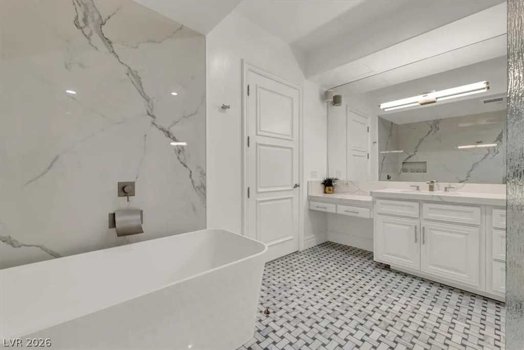9101 Alta, Las Vegas, NV 89145