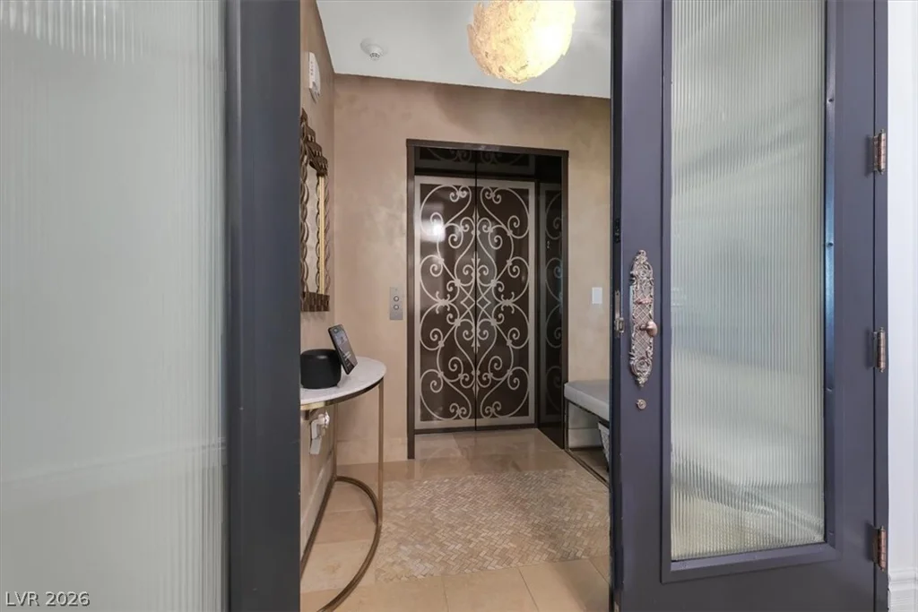 9101 Alta, Las Vegas, NV 89145