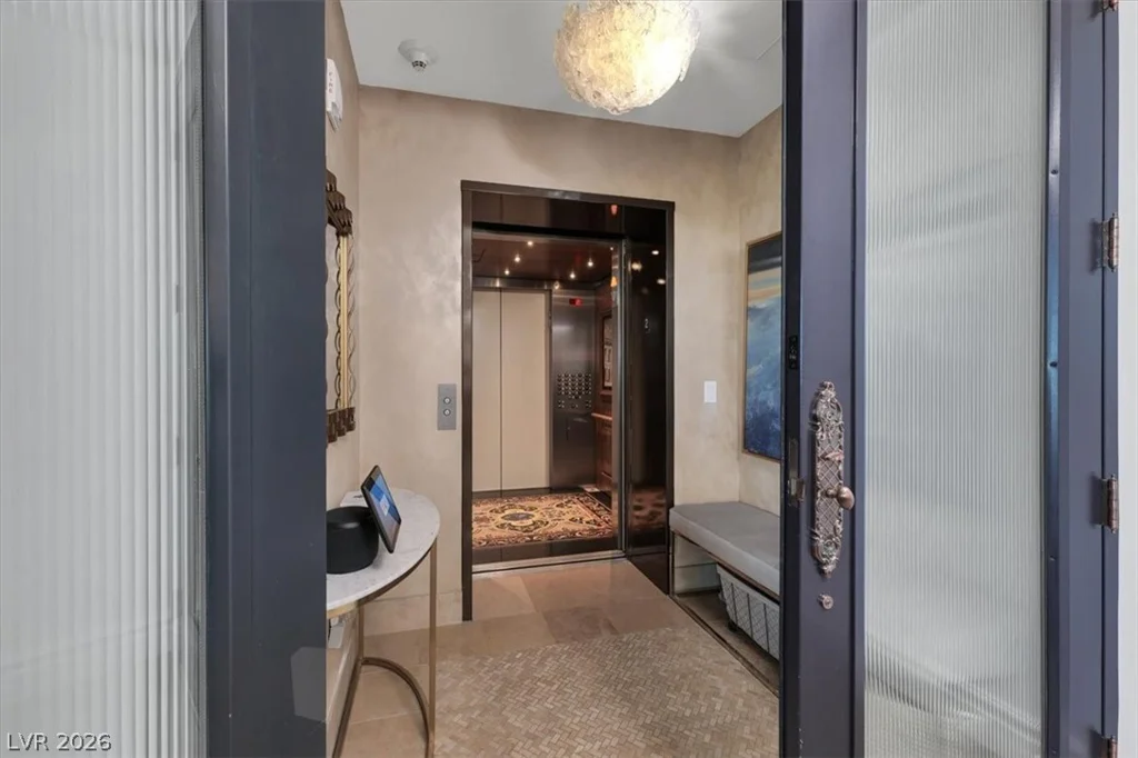 9101 Alta, Las Vegas, NV 89145